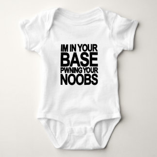 Camiseta Em sua base