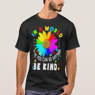 Camiseta Em Um Mundo Em Que Qualquer Coisa Pode Ser Meio Au