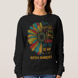Camiseta Em Um Mundo Onde Você Pode Ser Qualquer Coisa Que