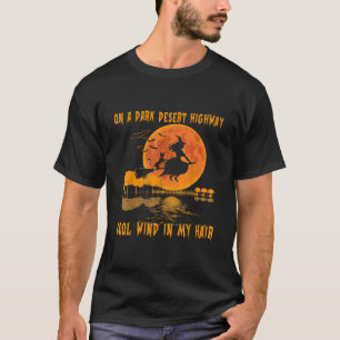 Camiseta Em uma escura rodovia do deserto - Bruxa do Vento