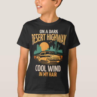 Camiseta Em Uma Estrada Do Deserto Escuro Vento Legal Em Mi