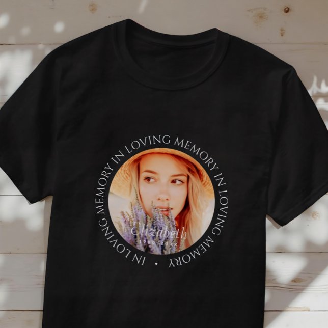Camiseta Em uma memória simples Foto personalizada moderna (Criador carregado)