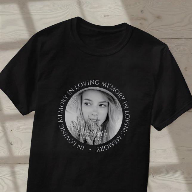 Camiseta Em uma memória simples Foto personalizada moderna (Criador carregado)