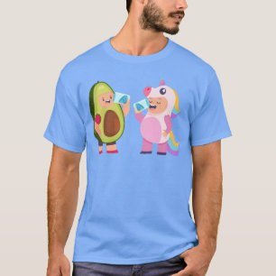 Camiseta Em Uma Menina De Costume De Unicórnio E Um Menino