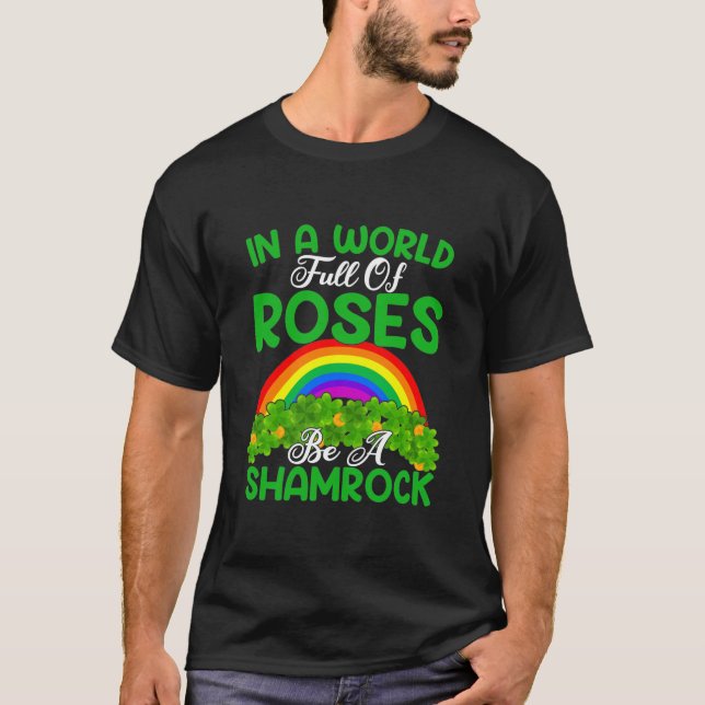 Camiseta Em Uma Palavra Cheio De Rosas Seja Um Negro Verde  (Frente)