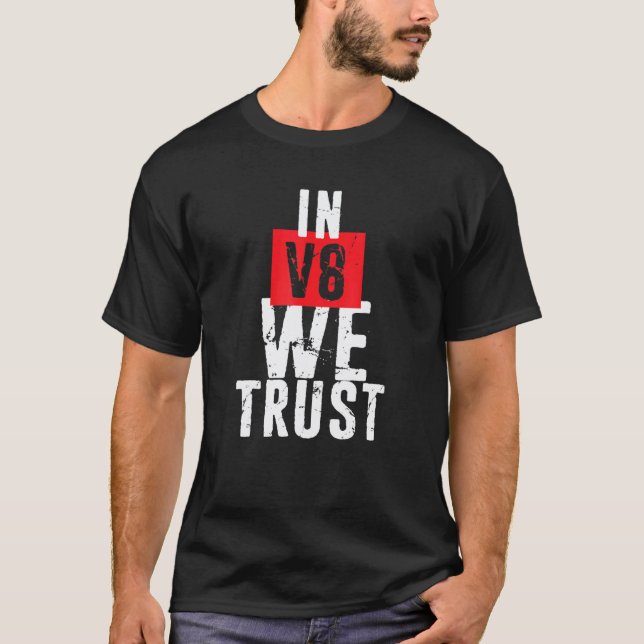 Camiseta Em V8 Nós Confiamos Design de Pai Mecânico Angusti (Frente)