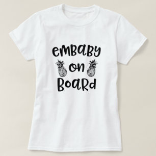 Camiseta Embaby a bordo do presente do embrião de