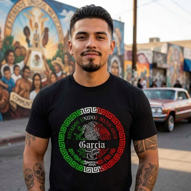 Camiseta Emblema México Sobrenome Garcia (Garcia Last name Mexico Emblem T-shir)