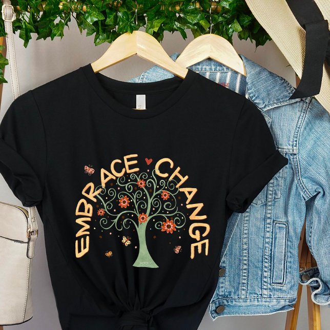Camiseta Embrace Change Whimsical Tree Inspirivity T Shirt (Criador carregado)
