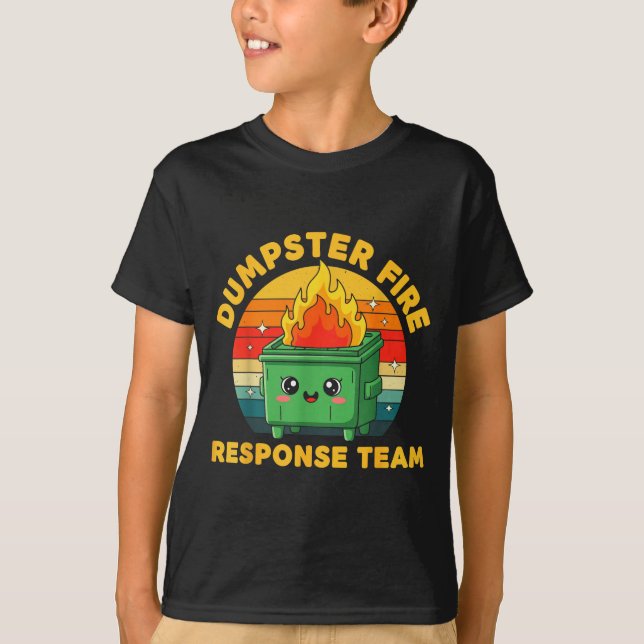 Camiseta Employee Dumpster Fire Resnse Team Ugly Christmas  (Frente)