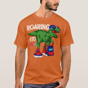 Camiseta Encaminhando até o garoto da mochila Pré K Funny T