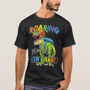 Camiseta Encaminhando Para A Mochila Dinossauro Do 4º Grau