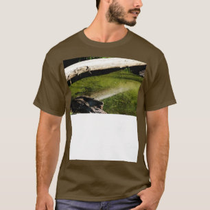 Camiseta encontre o lago de Troia dos sapos perto de Goble