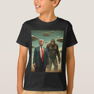 Camiseta Encontro engraçado de Trump com Bigfoot Ufo Alien
