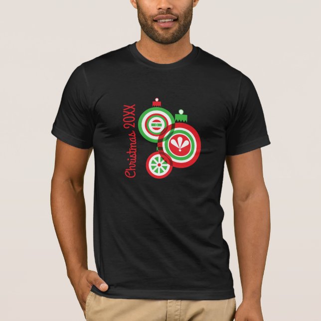 Camiseta Enfeite de Bolas de Natal em Destaque (Frente)