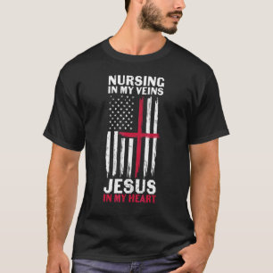 Camiseta Enfermagem Em Minhas Veias Jesus No Meu Coração Se