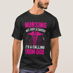 Camiseta Enfermagem Não É Apenas Uma Carreira É Uma Vocação