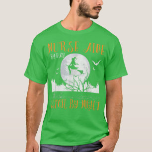 Camiseta Enfermeira À Vira Do Dia De Bruxas À Noite No Dia