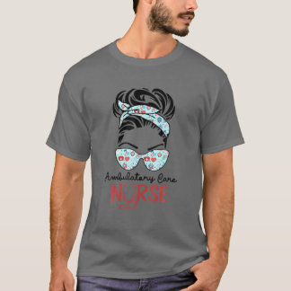 Camiseta Enfermeira Ambulatória Messy Bun Love Heart Stetho