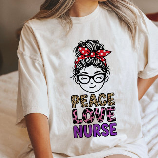 Camiseta Enfermeira Amor Paz Cabelo Desarrumado Gráfico