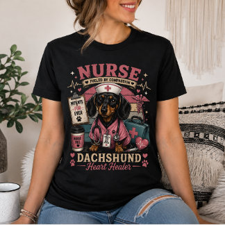 Camiseta Enfermeira Dachshund Fofa – Pacientes Pelúcia Para