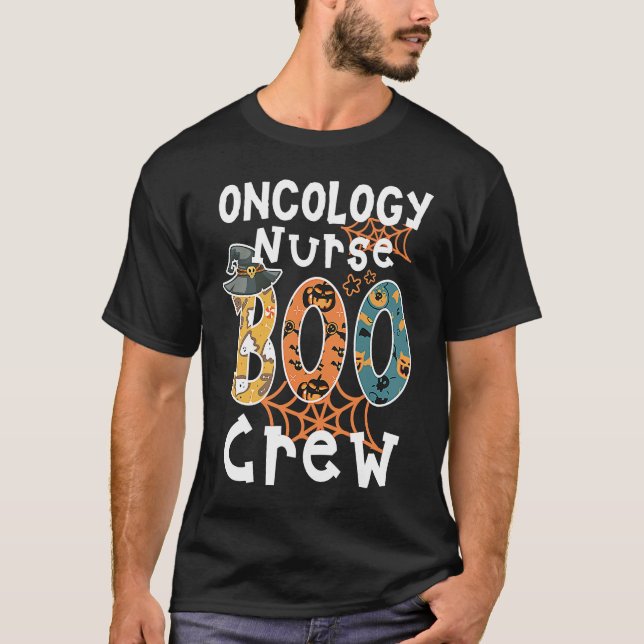 Camiseta Enfermeira de Oncologia Boo Crew RN Halloween Corr (Frente)