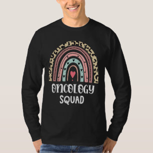 Camiseta Enfermeira de Oncologia Pediátrica Rainbow Leopard