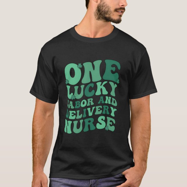 Camiseta Enfermeira de Trabalho de Parto e Parto Sortuda St (Frente)