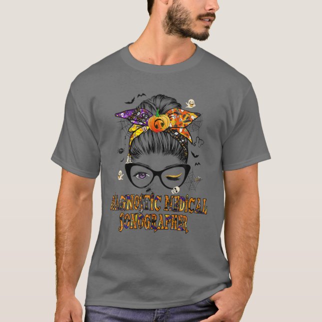 Camiseta Enfermeira do Dia das Bruxas com Sonógrafo Médico  (Frente)
