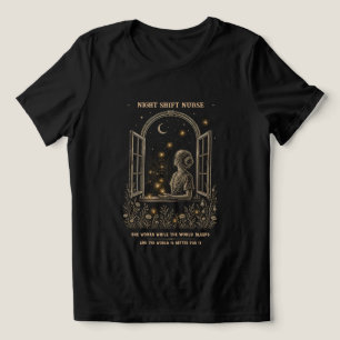 Camiseta Enfermeira do Turno da Noite Janela da Lua Botânic