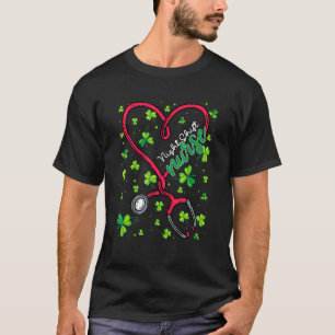 Camiseta Enfermeira do Turno da Noite St Patricks Day Amor