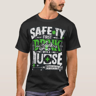 Camiseta Enfermeira Enfermeira Engraçada Primeira Bebida co