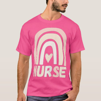 Camiseta Enfermeira Rainbow Heart Apprecie Nursing Formando
