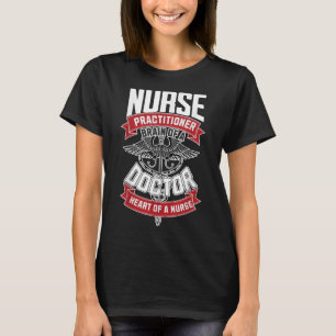 Camiseta Enfermeiro - Cérebro De Um Médico, Coração De