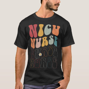 Camiseta Enfermeiro NICU Cute Groovy RN ICU ER Pediátrico
