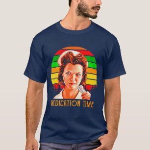 Camiseta Enfermeiro Ratked Medication times vintage