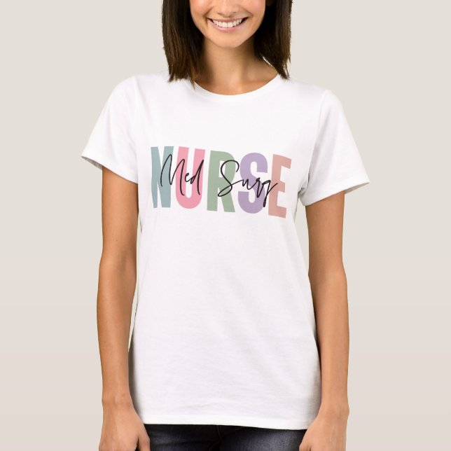 Camiseta Enfermeiro-Surg-Med Cute (Frente)