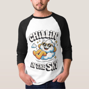 Camiseta Enfileirando no Design da Nuvem Retroativa do Céu