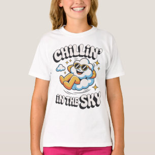 Camiseta Enfileirando no Design da Nuvem Retroativa do Céu