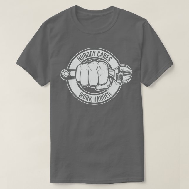 Camiseta Engenheiro De Cotação Mecânica Ninguém Se Importa  (Frente do Design)