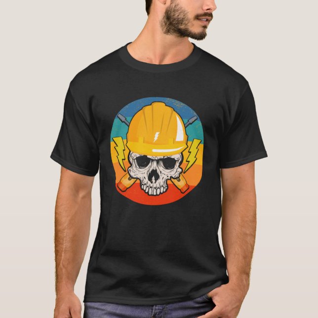 Camiseta Engenheiro Elétrico com Crânio Retroelétrico Vinta (Frente)
