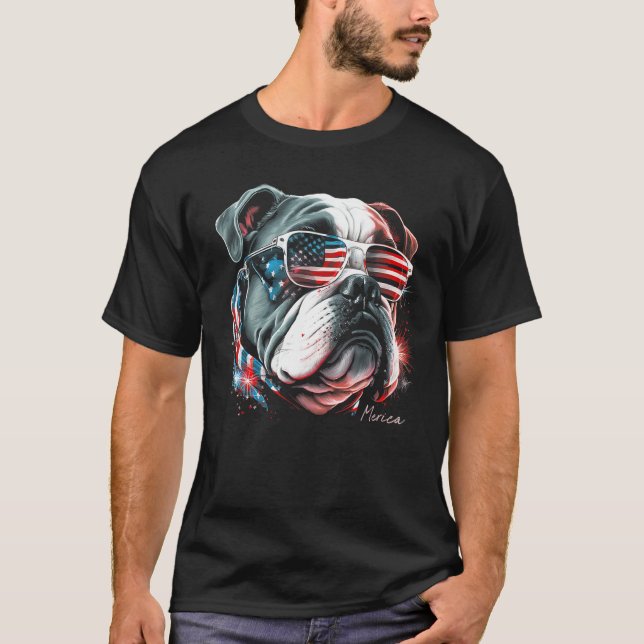 Camiseta English Bulldog Dog 4th of July American Flag USA  (Frente)