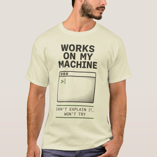 Camiseta Engraçada de Desenvolvedor Funciona na Mi (Frente)