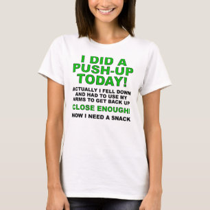 Camiseta engraçada de flexão de braço