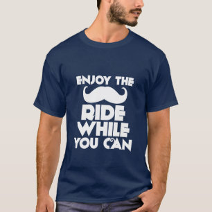 Camiseta engraçada do bigode desfrute da corrida 