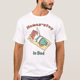 Camiseta engraçada do ioga do panda vermelho com t