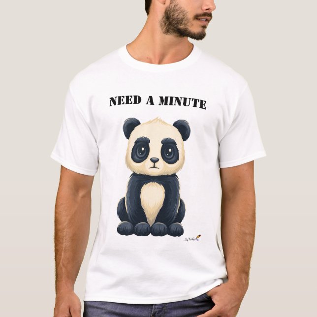 Camiseta engraçada do panda cansado que Precisa de (Frente)