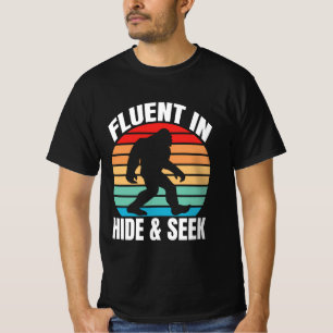 Camiseta engraçada do Pé Grande fluente em esconde