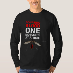 Camiseta Engraçado Acampamento Doando Mosquito Sanguíneo Um
