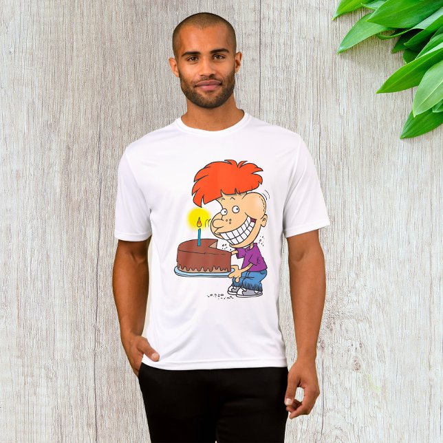 Camiseta Engraçado Cartoon Boy com Bolo de Aniversário de C (Criador carregado)